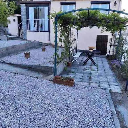 Aux Romarins Holiday home Reynes