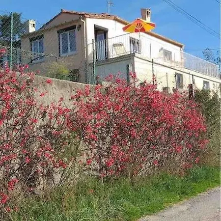 Holiday home Aux Romarins *